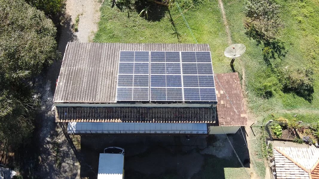 Sistema de energia solar instalado pela Dalsun