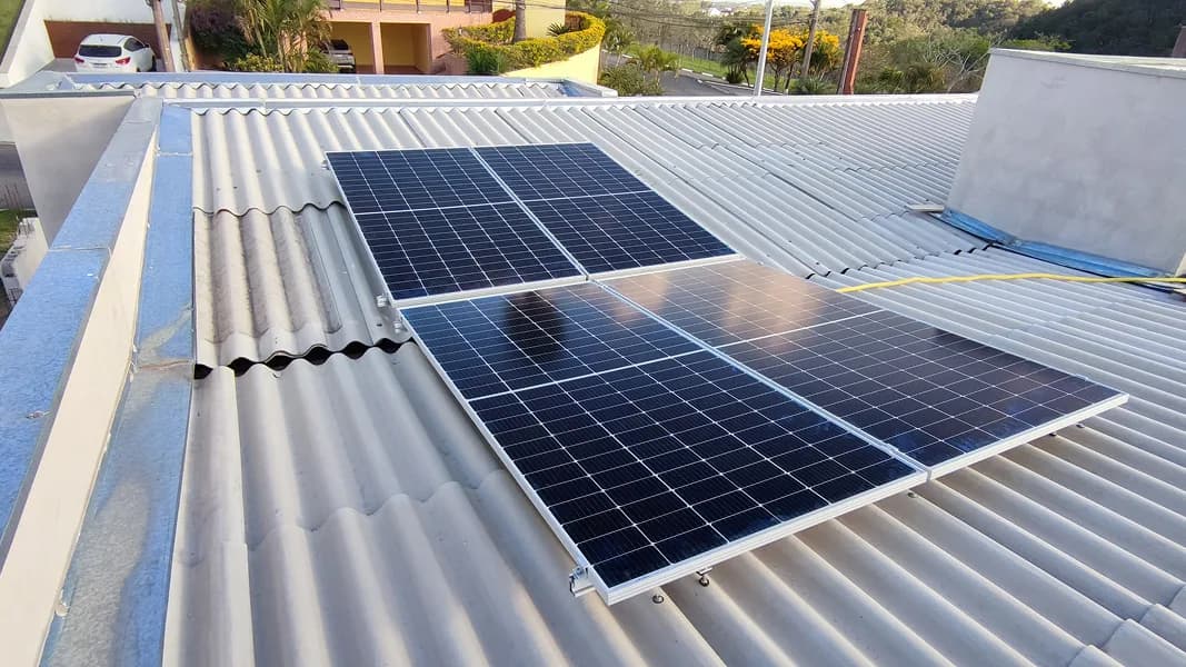 Sistema de energia solar instalado pela Dalsun