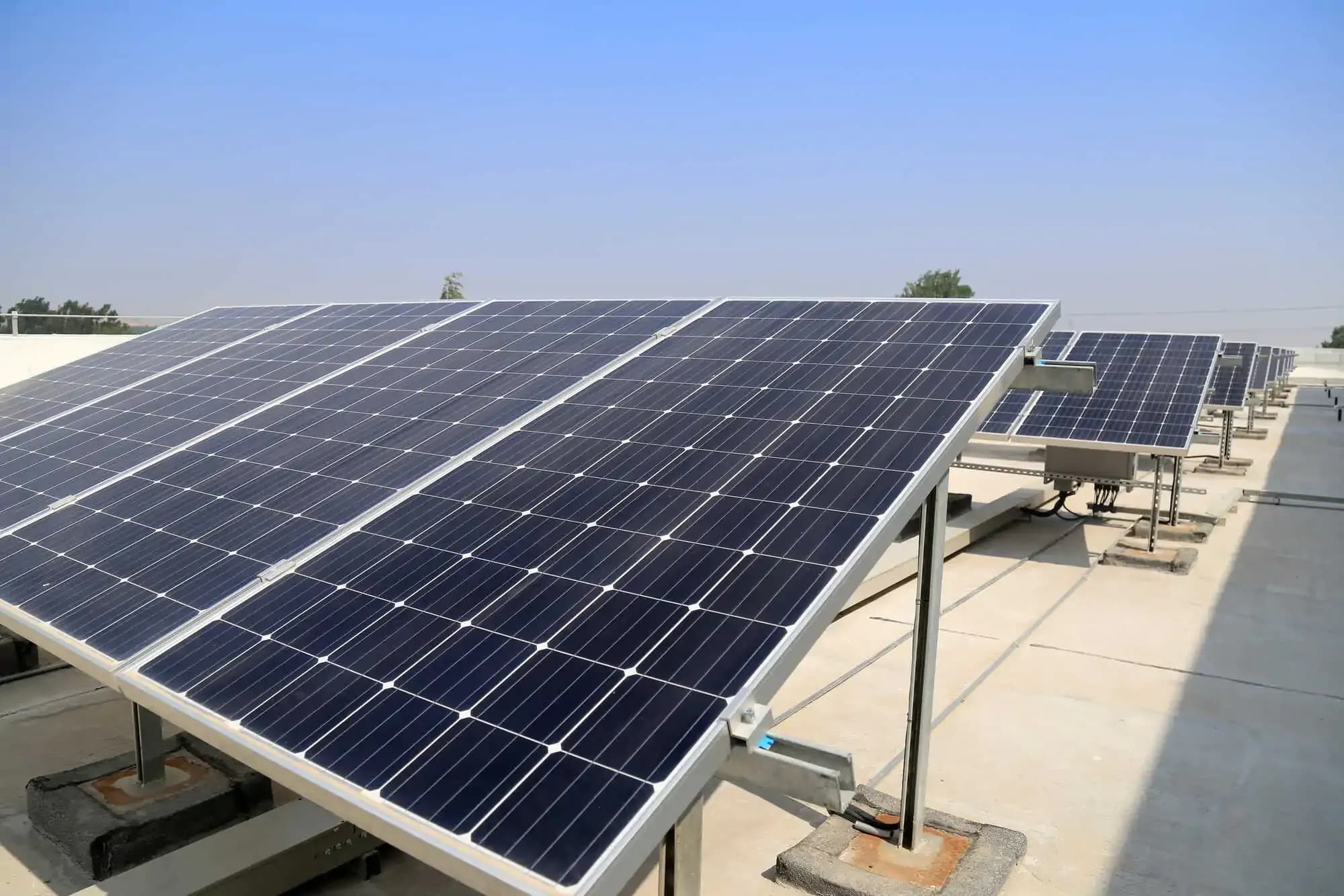 Descubra o preço de um painel solar